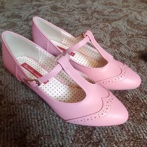 💓 BAIT Pink Kitten Heel Oxford Pumps 7.5 NEW